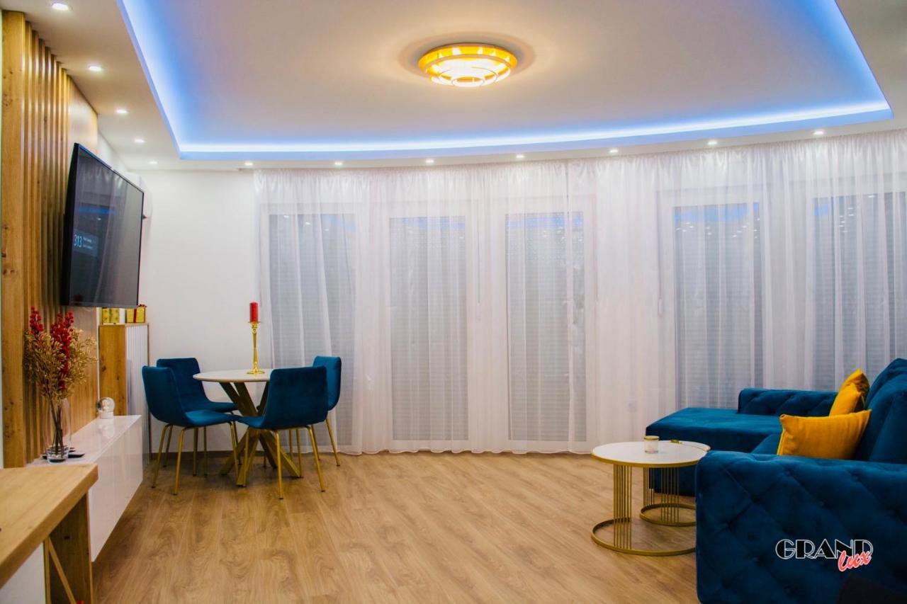 Grand Lux Apartment Doboj Exteriör bild