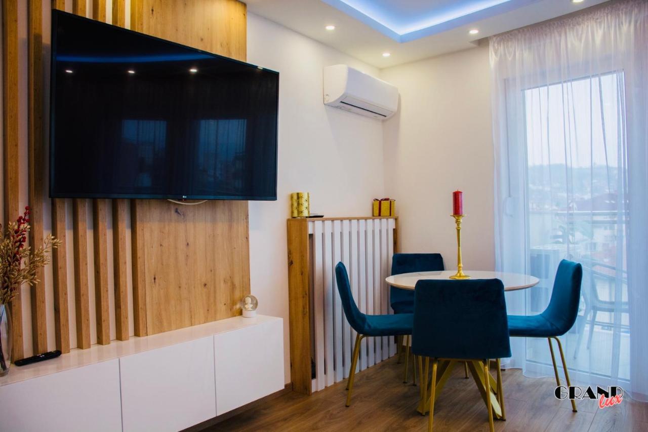Grand Lux Apartment Doboj Exteriör bild