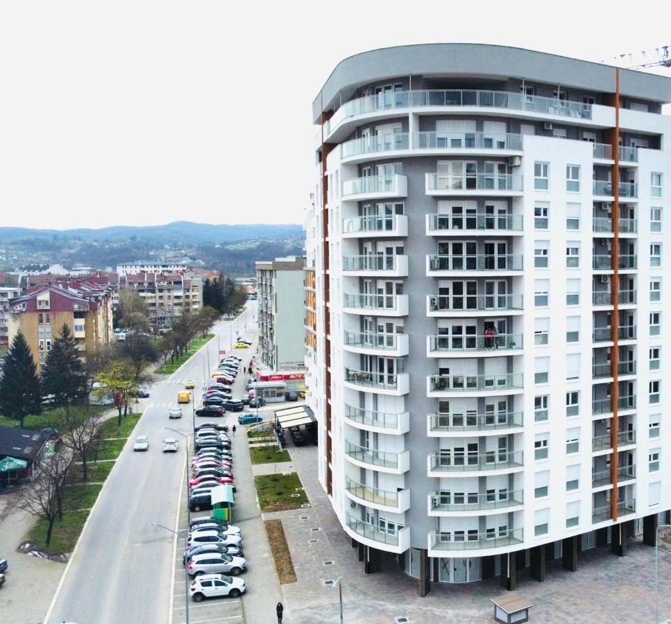 Grand Lux Apartment Doboj Exteriör bild